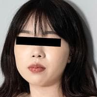 Momone Wada (和田桃音)
